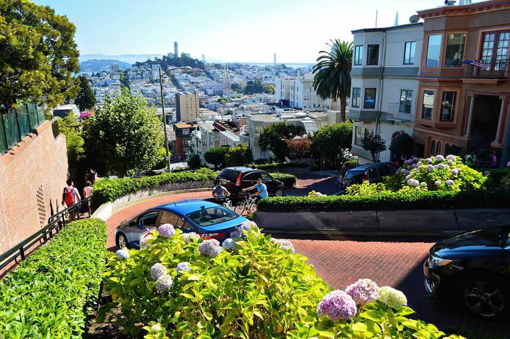 九曲花街 Lombard Street