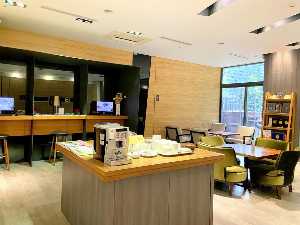 lobby of la vida hotel