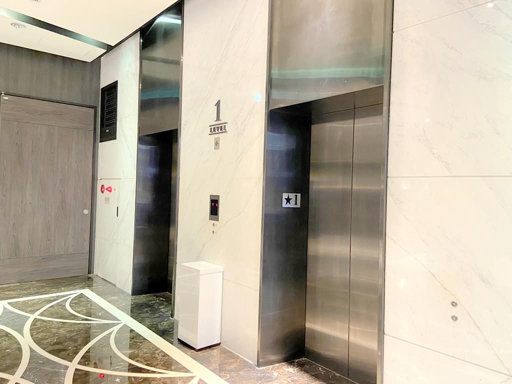 lobby of la vida hotel