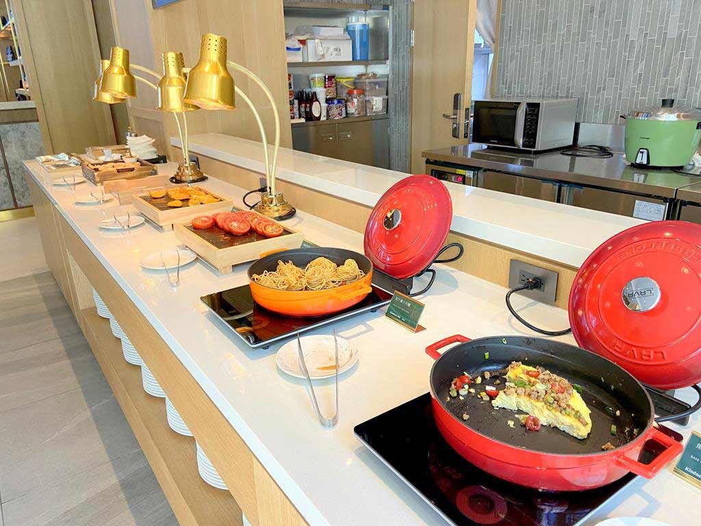 Breakfast of Kindness-Day-hotel