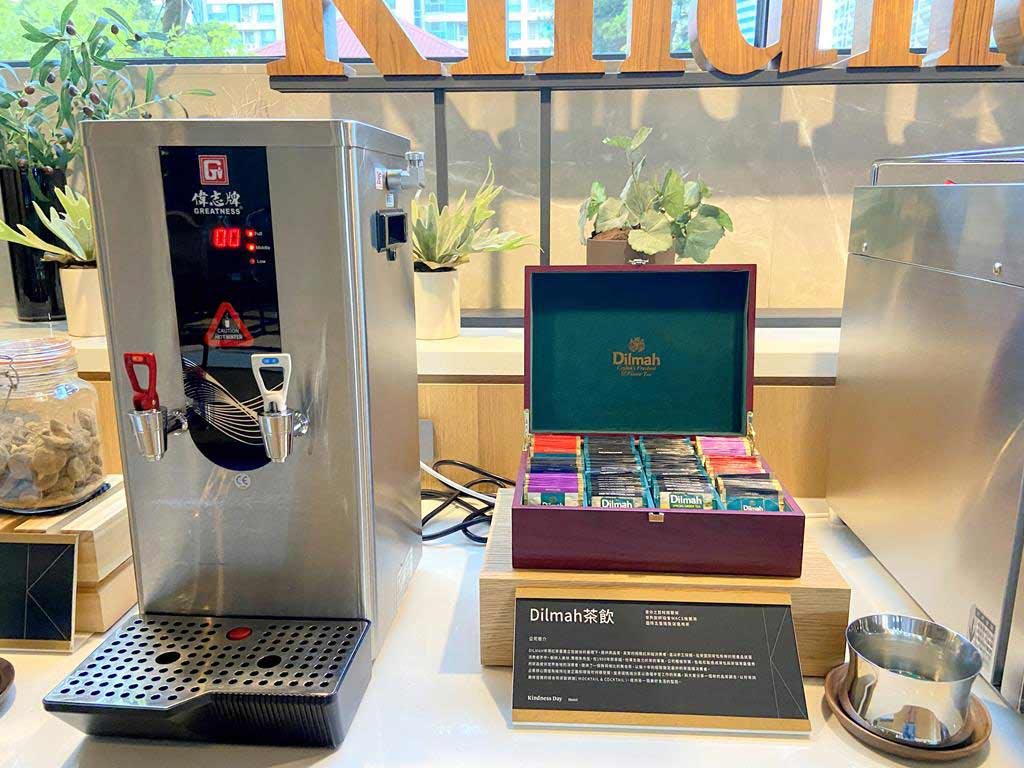 Restaurant-of Kindness-Day-hotel