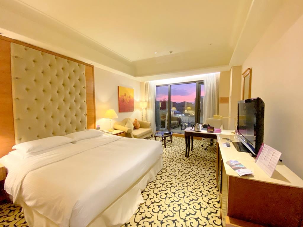 Room of eda royal hotel