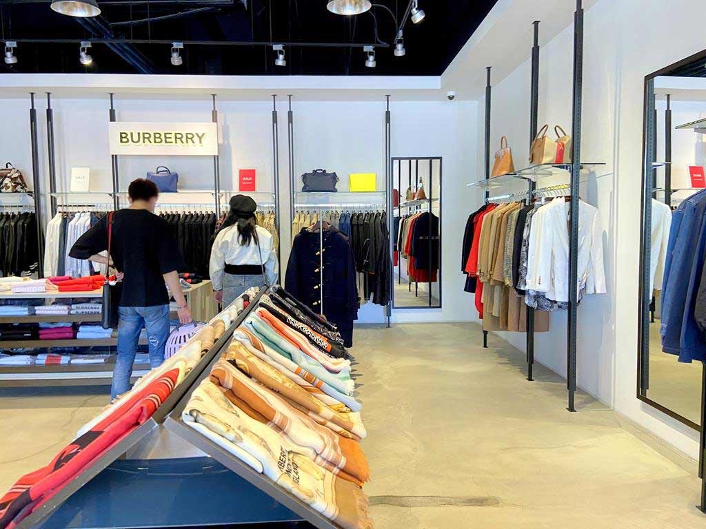 BURBERRY