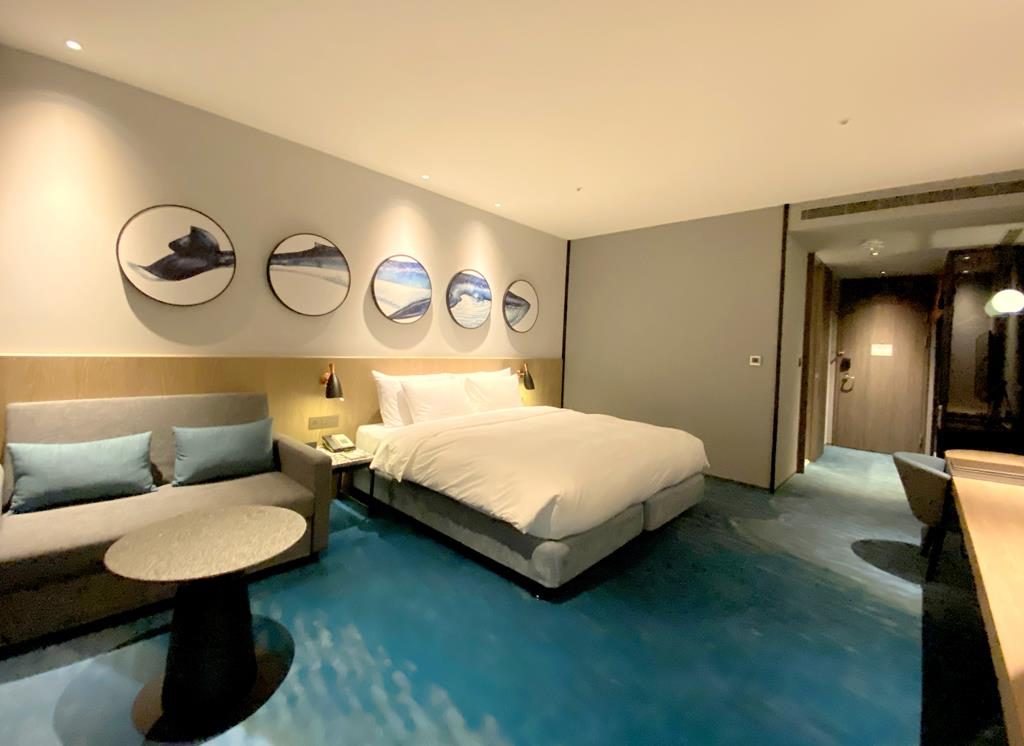 Room of Cozzi blu