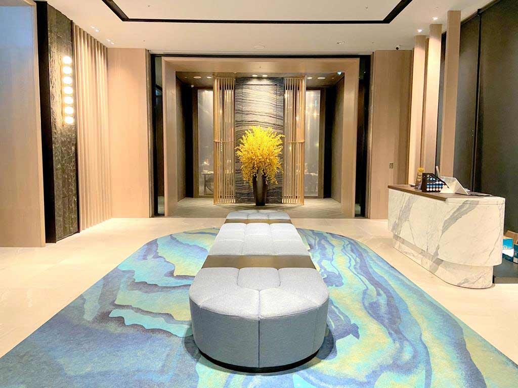 lobby-of-Cozzi-blu
