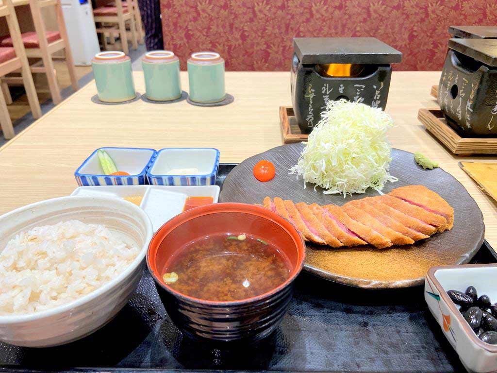 炸牛 元村三井OUTLET PARK林口店