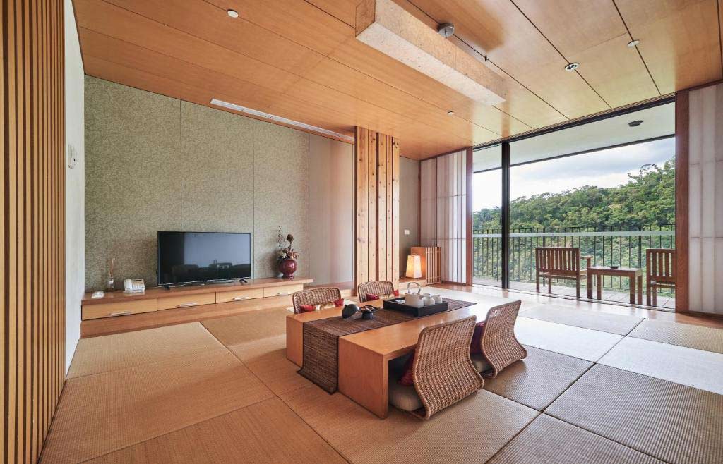 和式山景套房