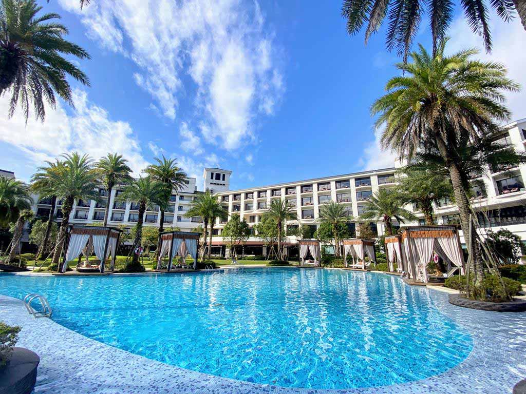 Swimming pool of The Westin Tashee Resort 