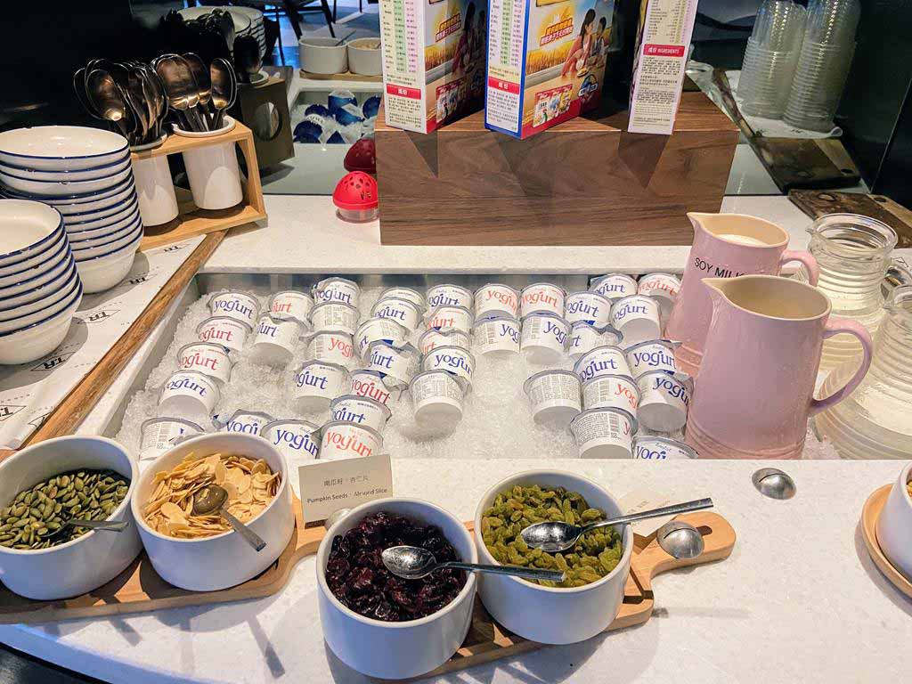breakfast-of-hotel-indigo-taipei