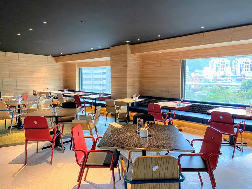 breakfast-of-hotel-indigo-taipei