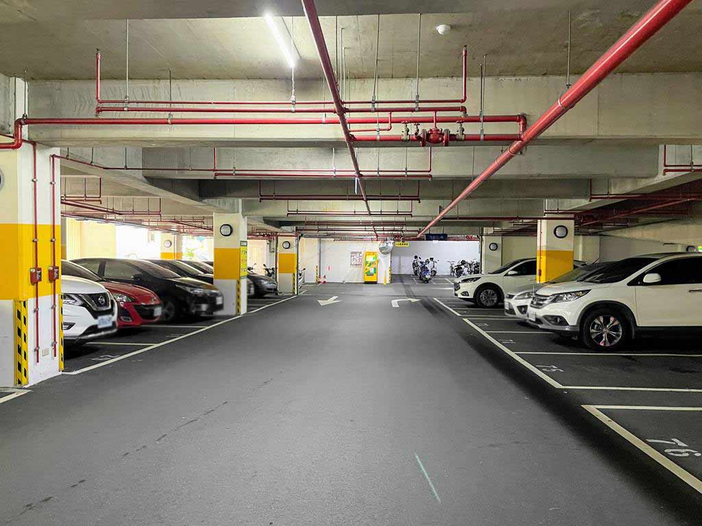 parking of Yunoyado Onsen Hotspring Hotel Deyang