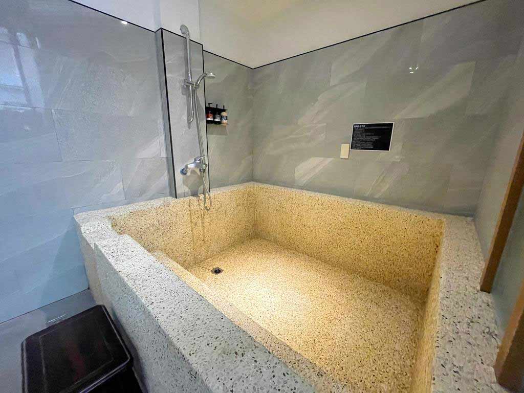 Room of Yunoyado Onsen Hotspring Hotel Deyang