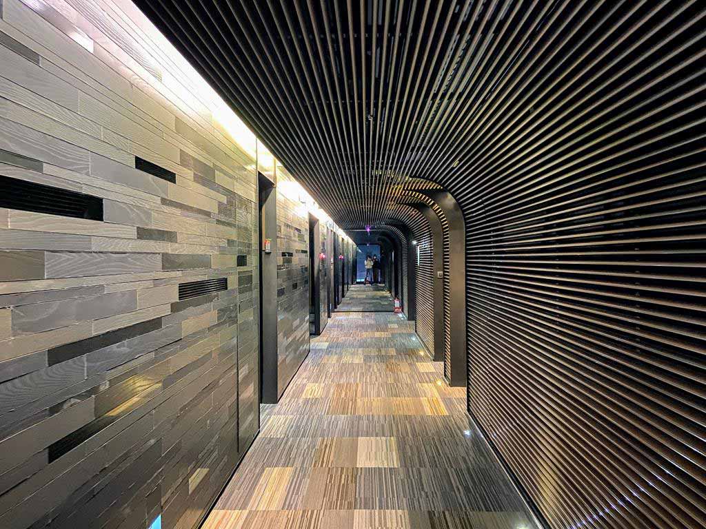 Room-of-Aloft-Taipei-Zhongshan