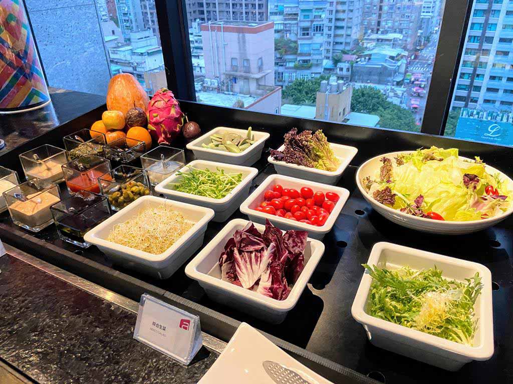 breakfast-of-Aloft-Taipei-Zhongshan