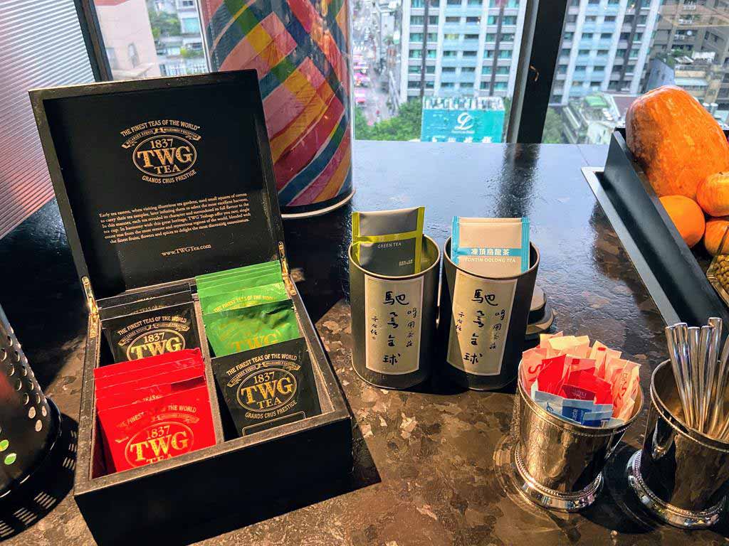breakfast-of-Aloft-Taipei-Zhongshan