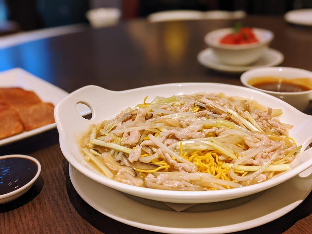 韭黃肉絲廣炒麵