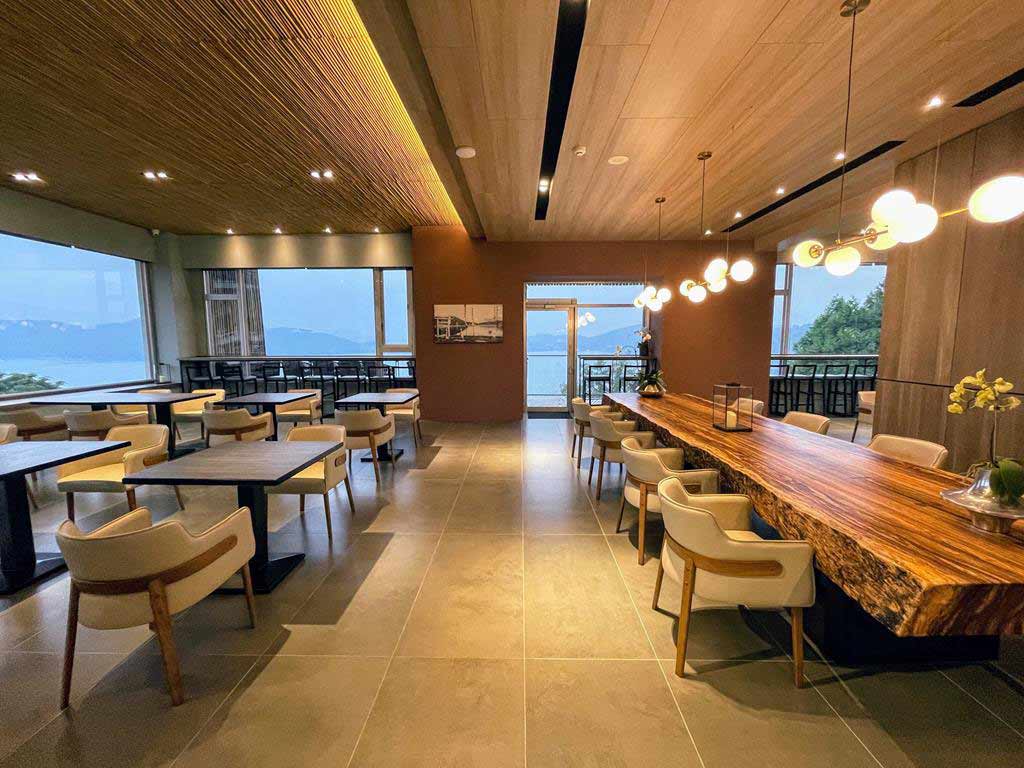 restaurant-of-Hotelday-Sun-Moon-Lake