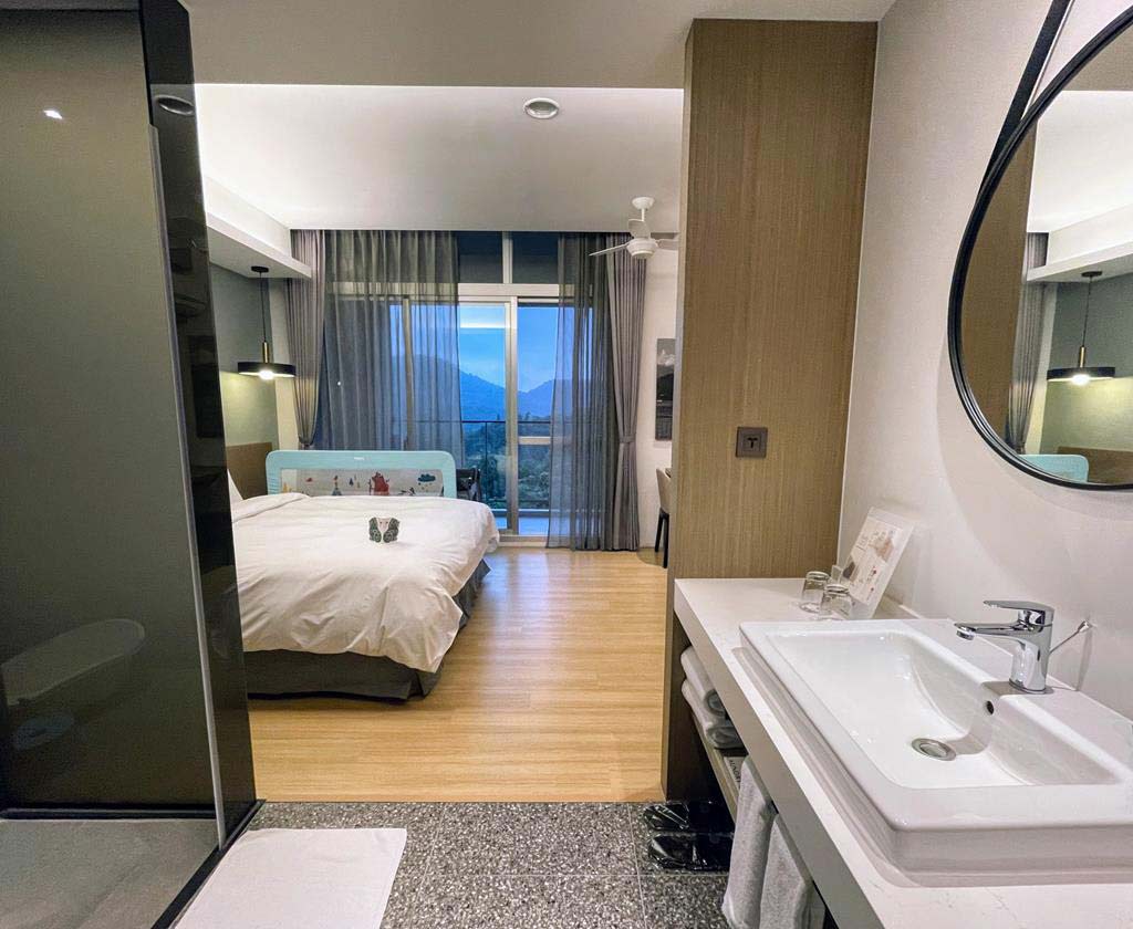 room-of-Hotelday-Sun-Moon-Lake