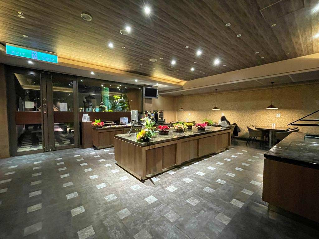 青和泰信義會館