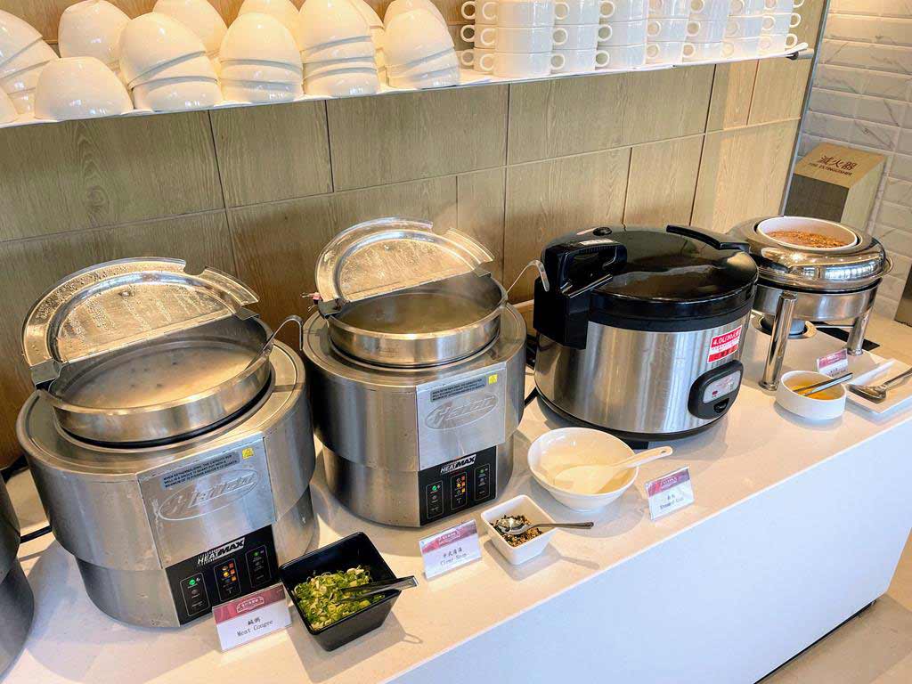 breakfast-of-Fame-Hall-Garden-Hotel