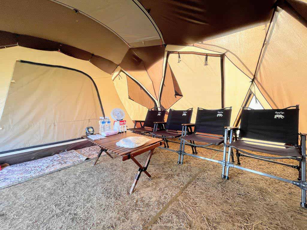 camping-in-Fame-Hall-Garden-Hotel