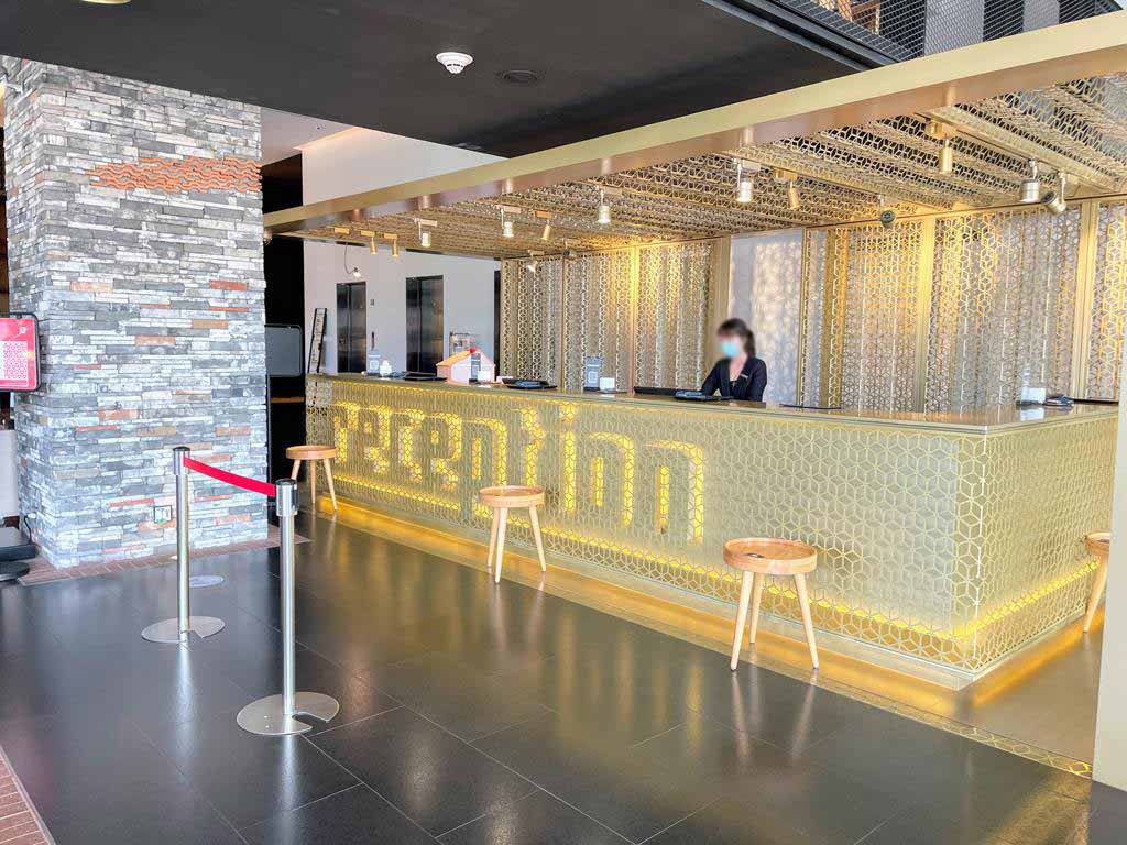 lobby-of-The-Place-Tainan