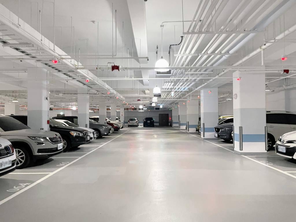 parking-of-Fame-Hall-Garden-Hotel