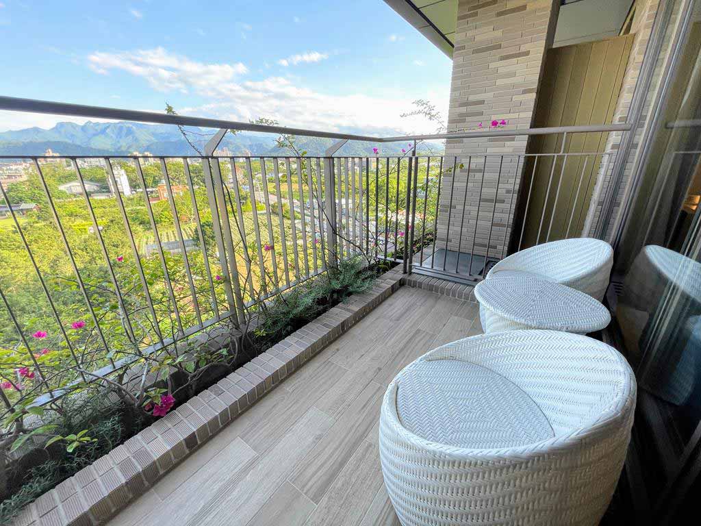 room-of-Fame-Hall-Garden-Hotel