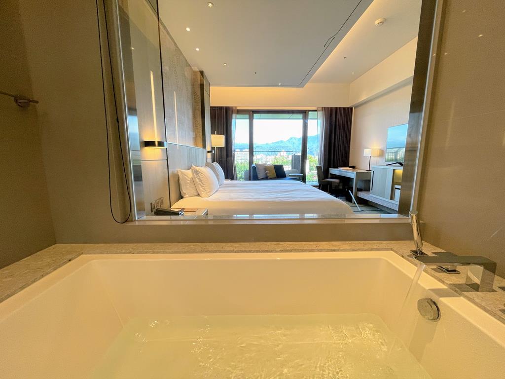 room-of-Fame-Hall-Garden-Hotel