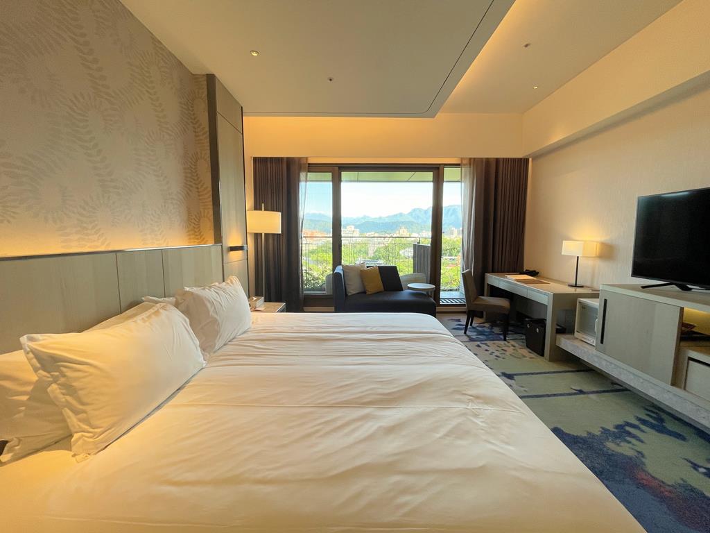 room-of-Fame-Hall-Garden-Hotel