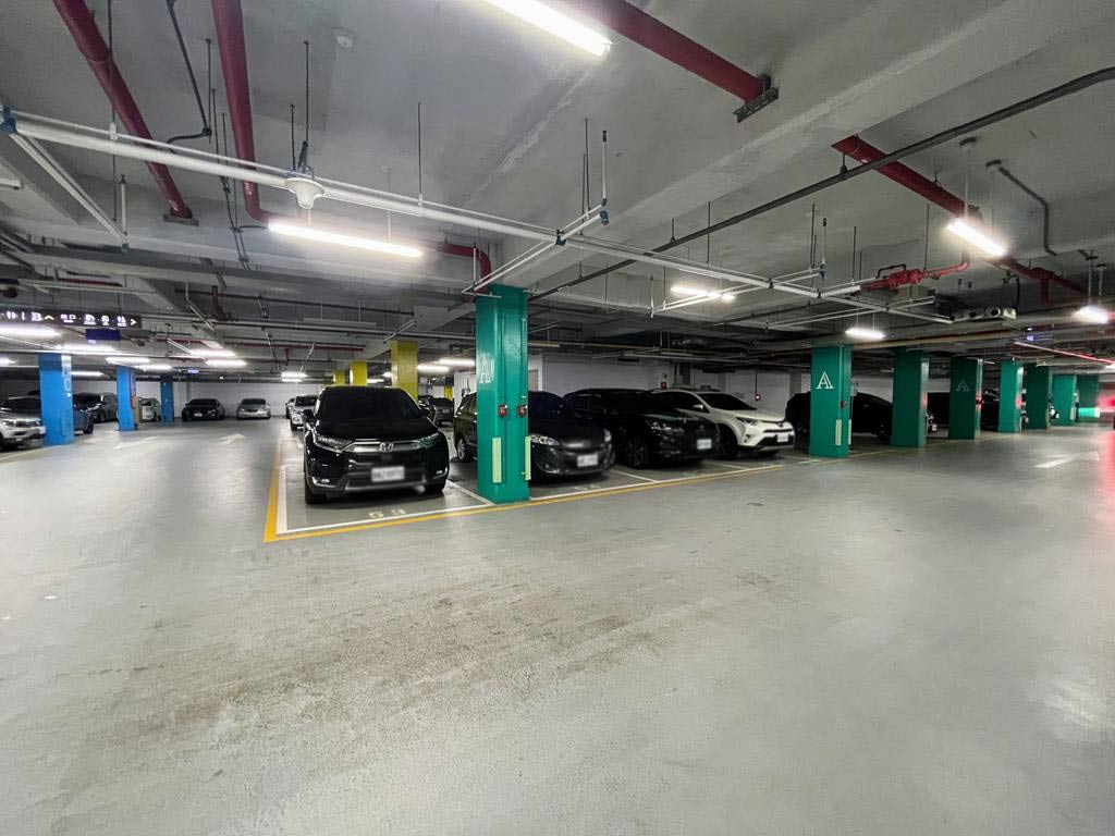parking-of-fullon-hotel-fulong