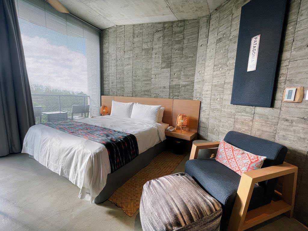 Room-of-Wandering-Walls