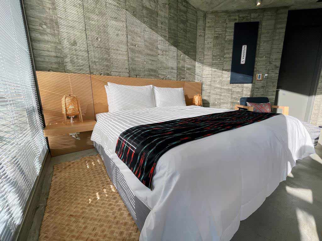 Room-of-Wandering-Walls