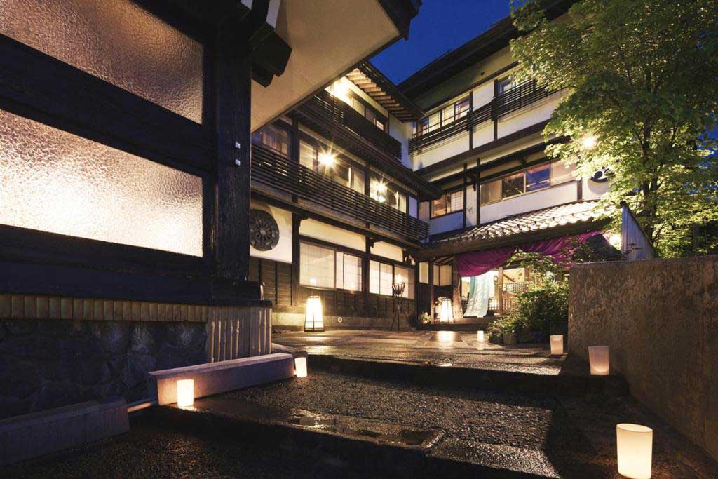 深山莊高見屋旅館