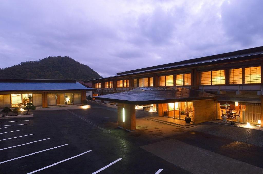 支笏湖第一寶亭留翠山亭