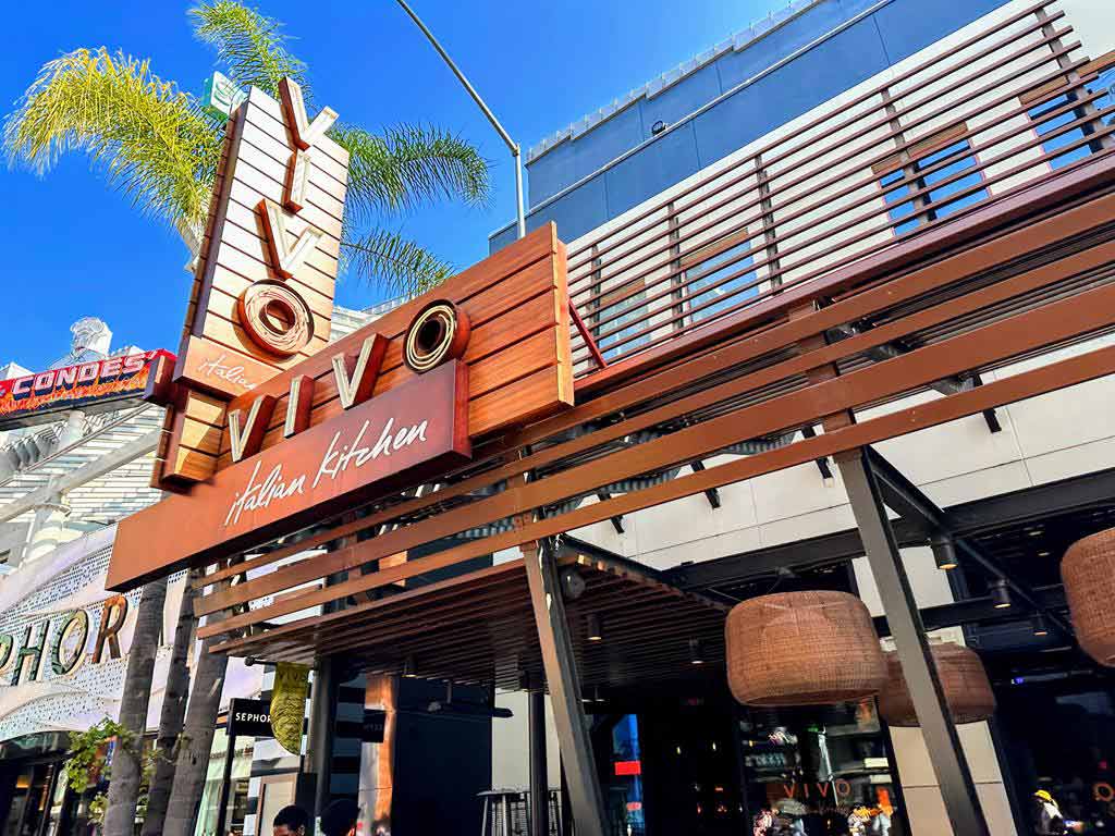 VIVO-Italian-Kitchen-CityWalk-Hollywood