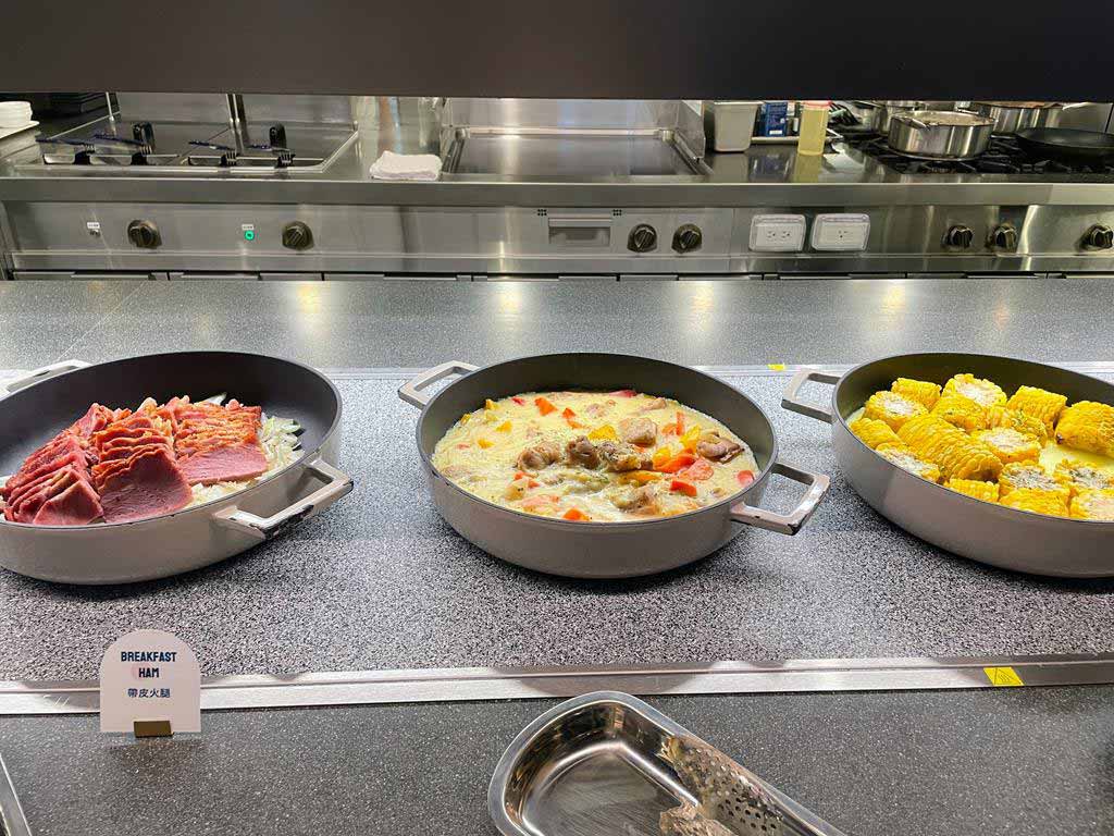 breakfast-of-Four-Points-by-Sheraton-Taipei-Bali