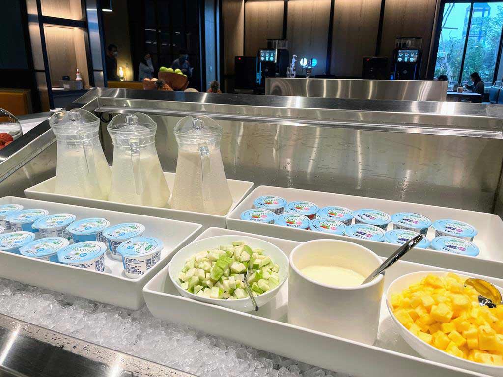 breakfast-of-Four-Points-by-Sheraton-Taipei-Bali