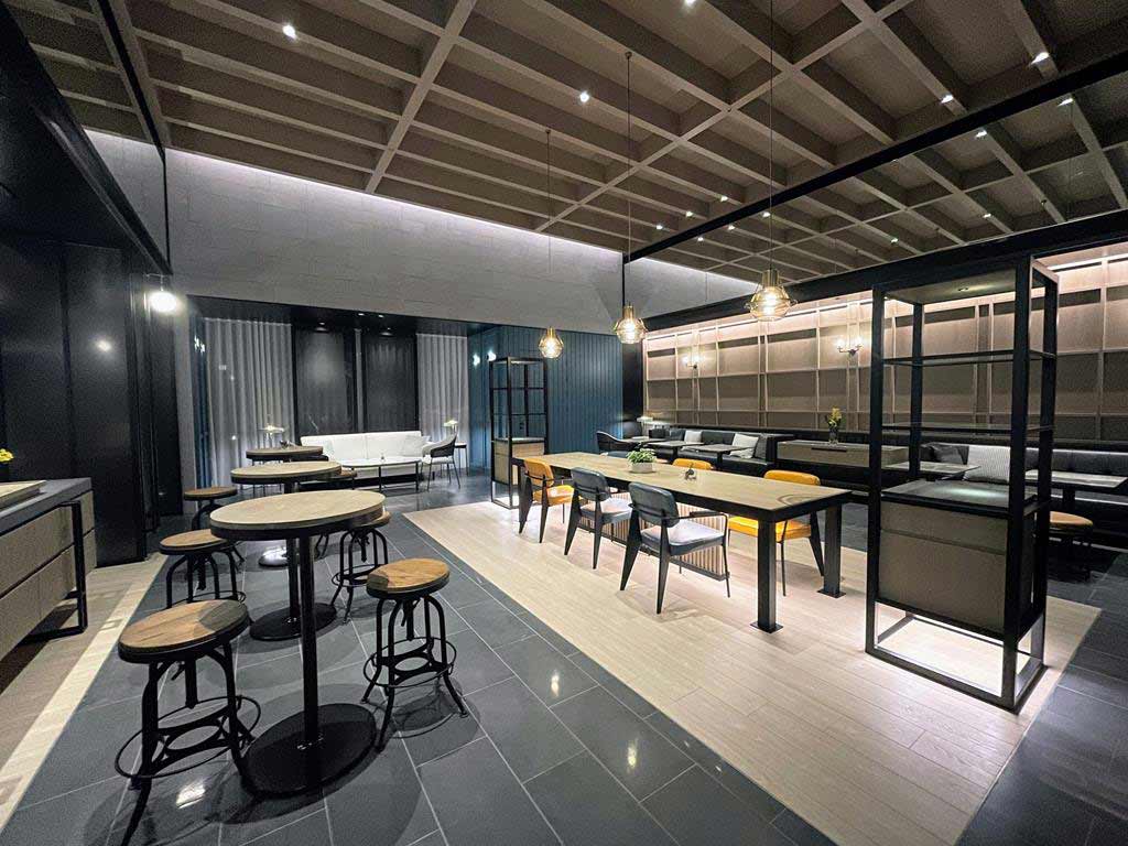 lobby-of-Four-Points-by-Sheraton-Taipei-Bali