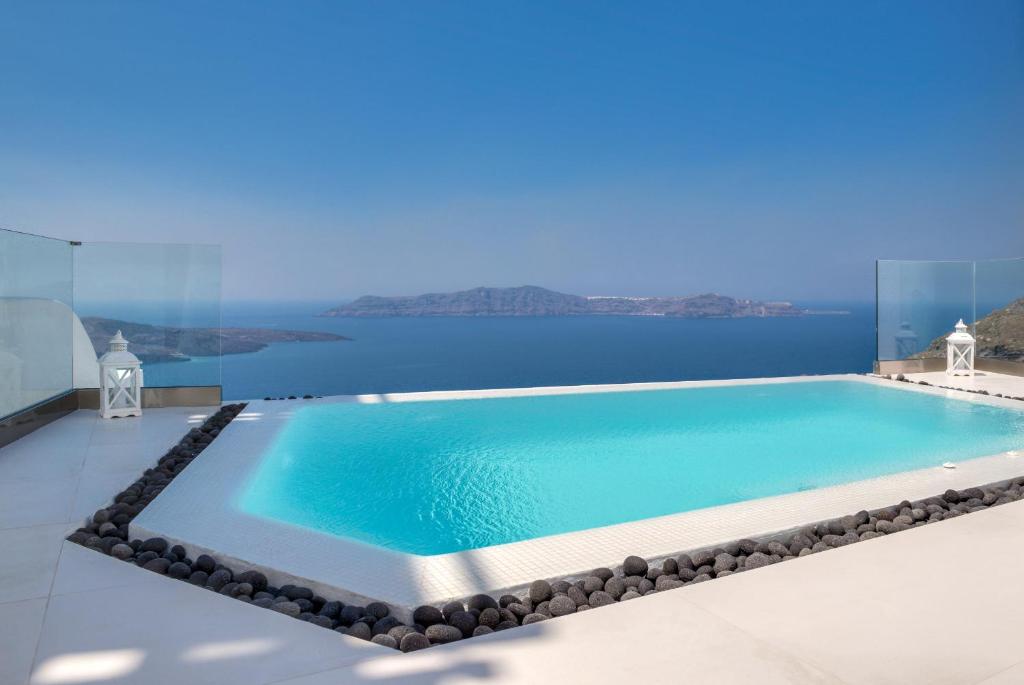 santorini fira hotels