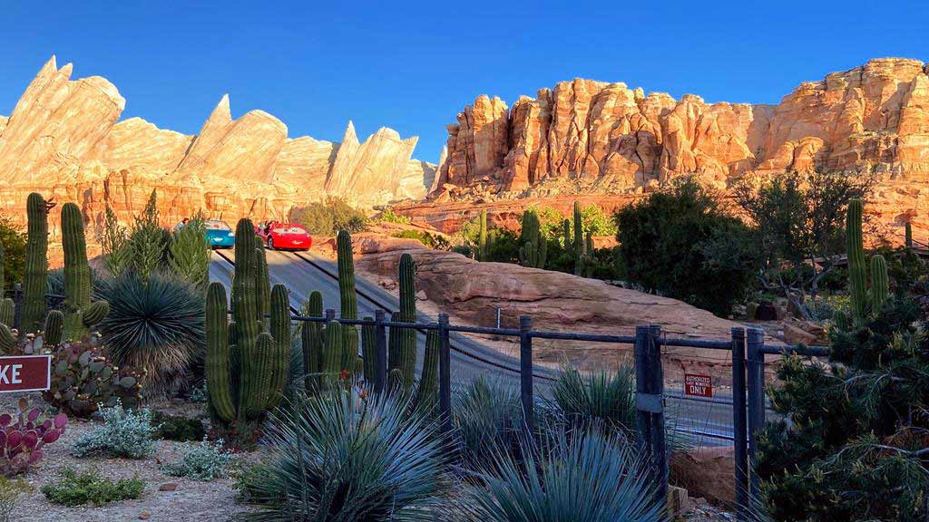 水箱溫泉鎮賽車手-（Radiator-Springs-Racers）