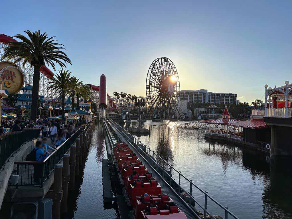 超人特攻雲霄飛車-(Incredicoaster)