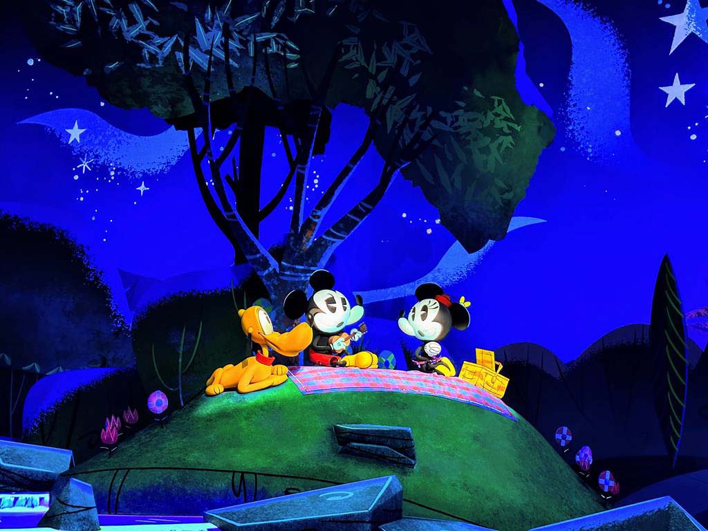 米奇和米妮的飛速鐵路-(Mickey-&-Minnie’s-Runaway-Railway)