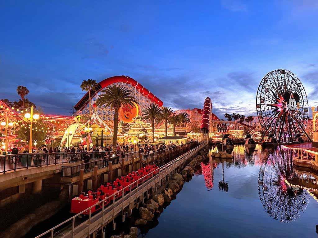 超人特攻雲霄飛車-(Incredicoaster)