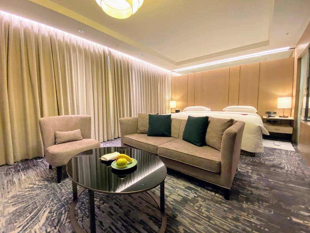 Room of Sheraton Grand Taipei Hotel
