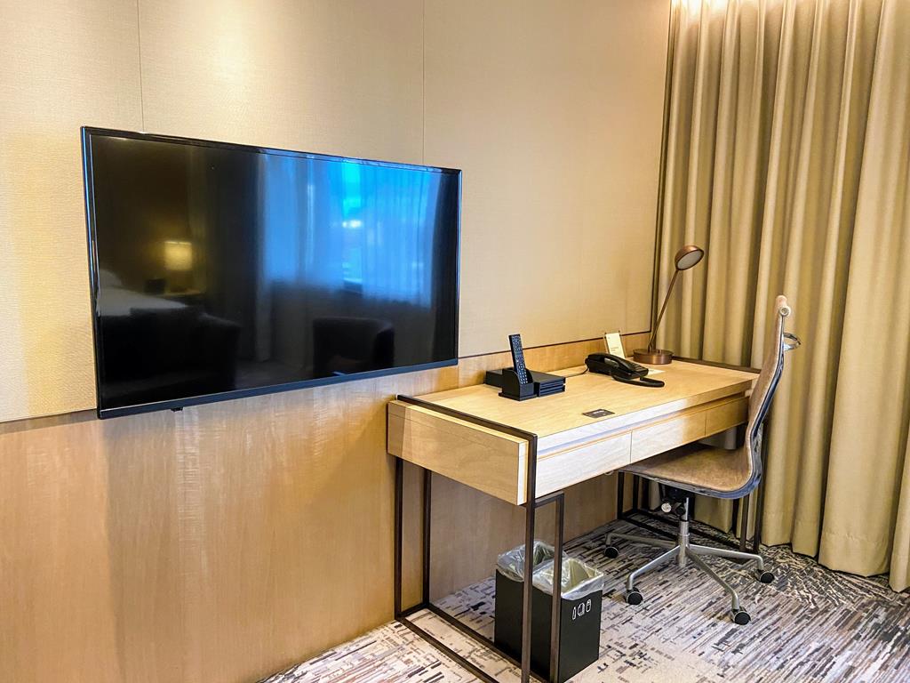 Room of Sheraton Grand Taipei Hotel