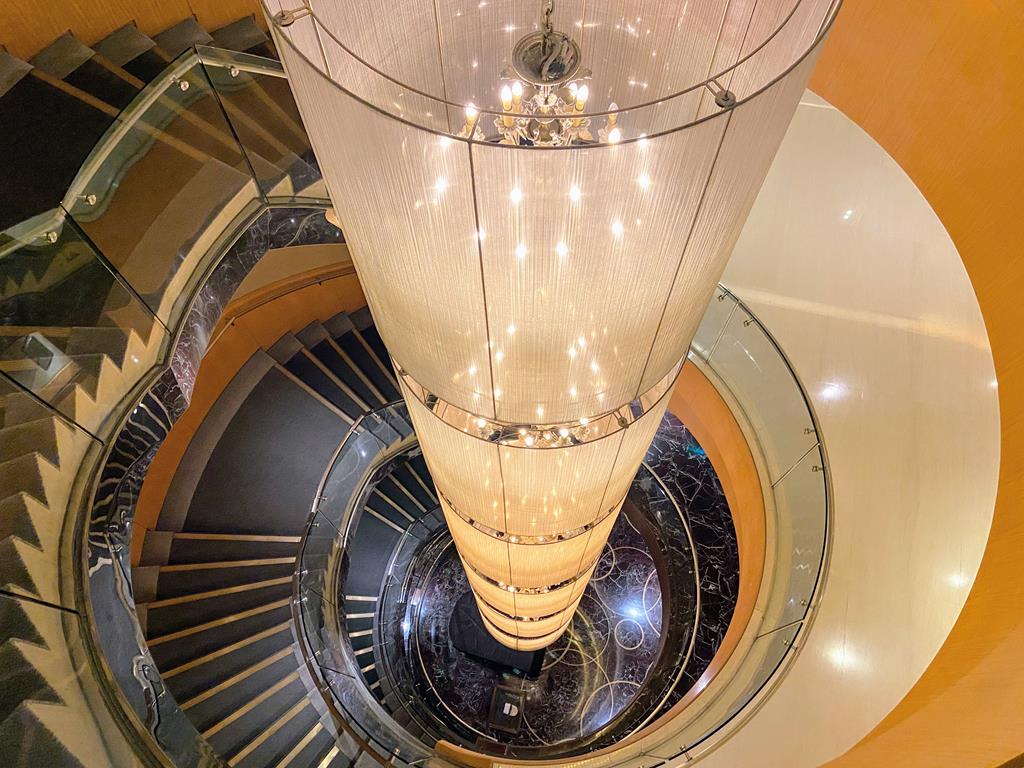 lobby of Sheraton Grand Taipei Hotel 