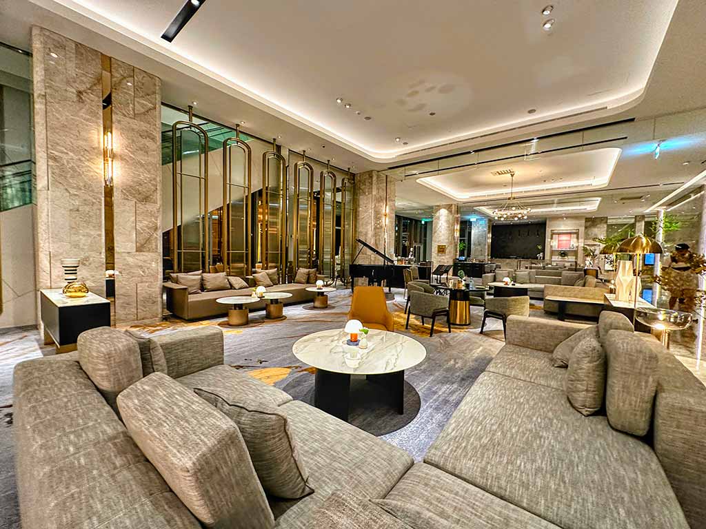 Lobby-of-Grand-HiLai-Taipei