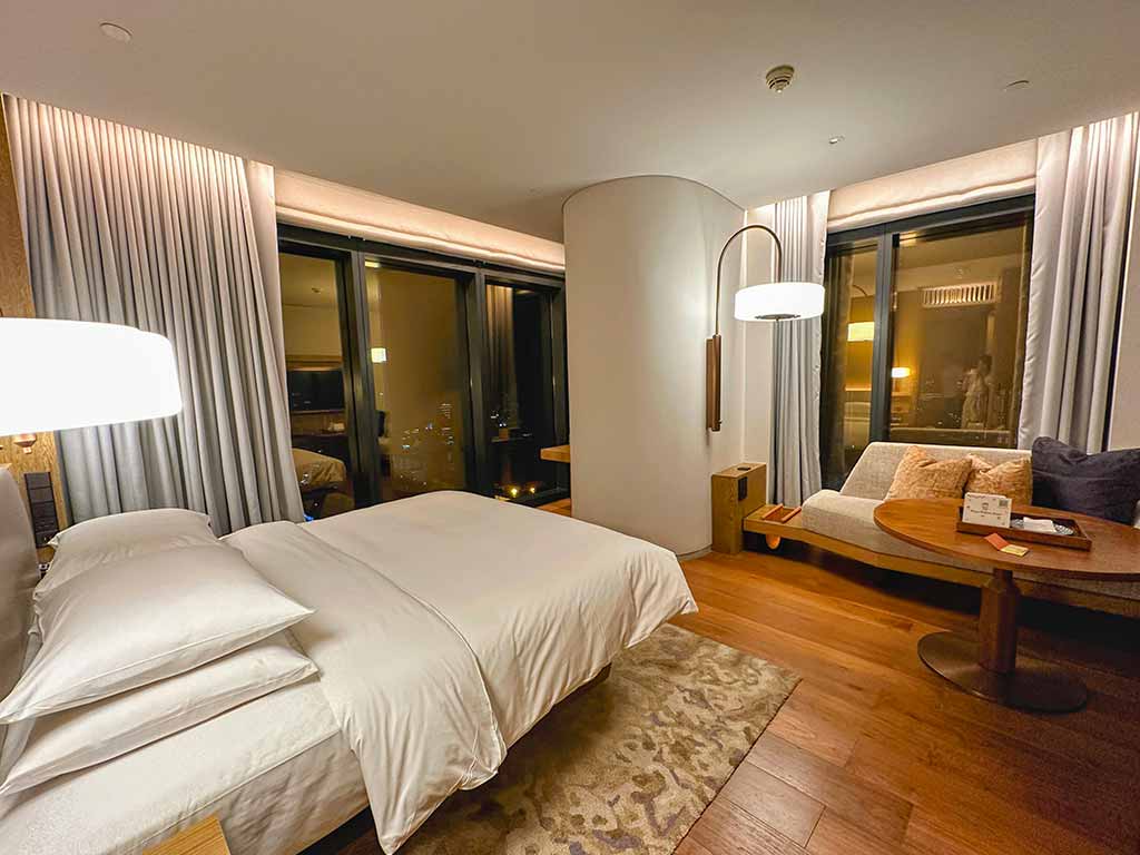 Room of Andaz Singapore