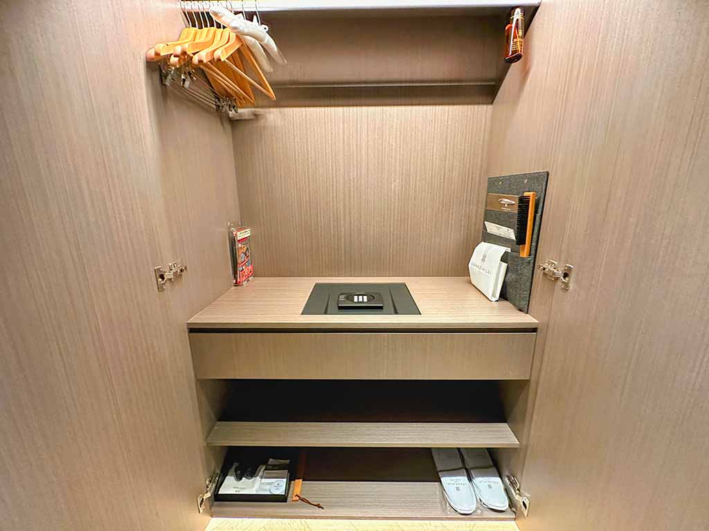 Room-of-Grand-HiLai-Taipei